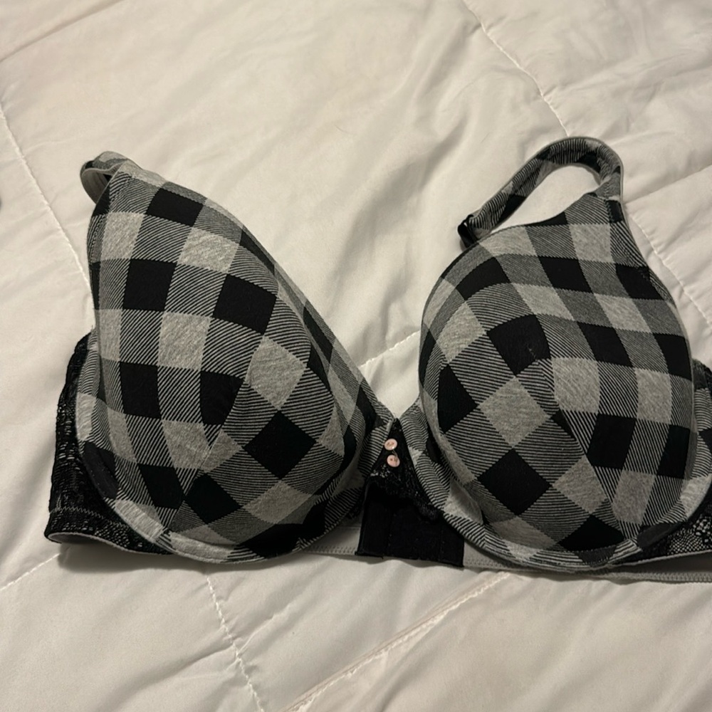 Women’s bra 42DD